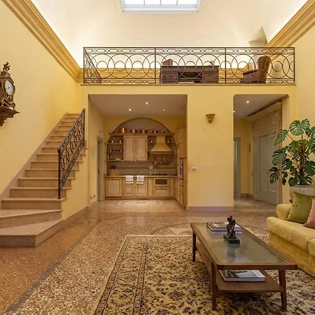 Tanari Palace - Exclusive Appartement Bologna